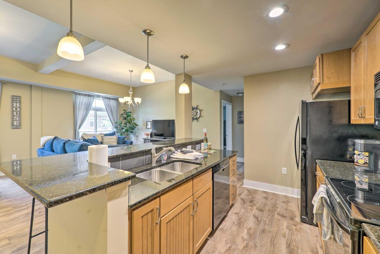 Grand Haven Condo - Walk To Nearby Hot Spots! Εξωτερικό φωτογραφία