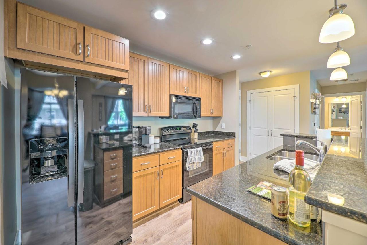 Grand Haven Condo - Walk To Nearby Hot Spots! Εξωτερικό φωτογραφία
