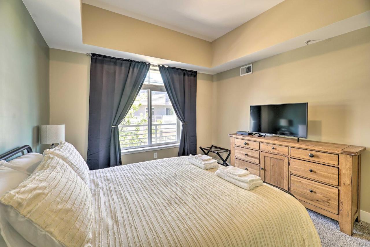 Grand Haven Condo - Walk To Nearby Hot Spots! Εξωτερικό φωτογραφία