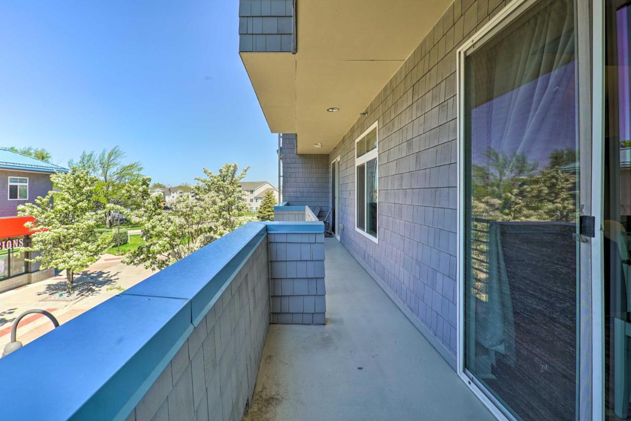 Grand Haven Condo - Walk To Nearby Hot Spots! Εξωτερικό φωτογραφία